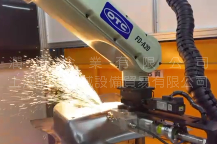 OTC ROBOT laser cutting